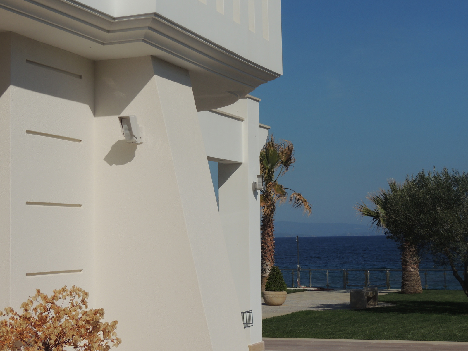 08 Photo 3
